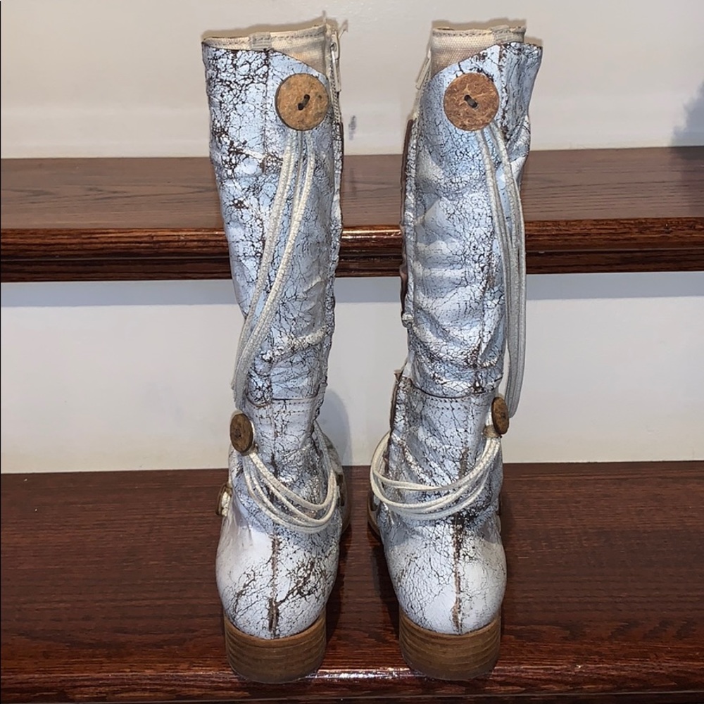 Distressed White Chic Boot - Picture 3 of 5